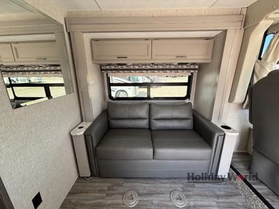 2024 Thor Motor Coach Axis - Photo 10