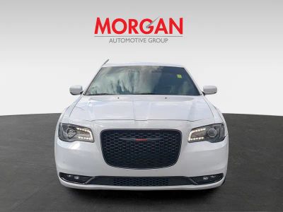 2021 Chrysler 300 — rear three-quarter view