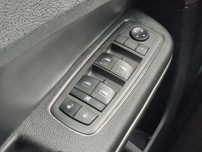 2021 Chrysler 300 — photo 28 view