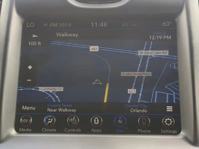 2021 Chrysler 300 — photo 24 view