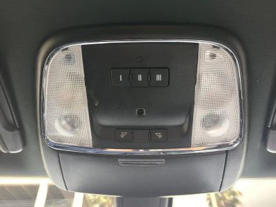 2021 Chrysler 300 — photo 22 view