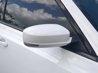 2021 Chrysler 300 — photo 12 view