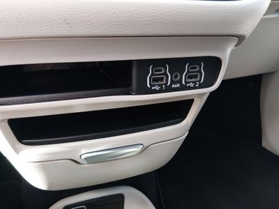 2024 Chrysler Pacifica — photo 22 view