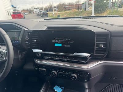2026 Chevrolet Silverado 3500HD — photo 26 view