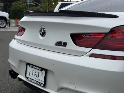 2015 BMW M6 — photo 30 view