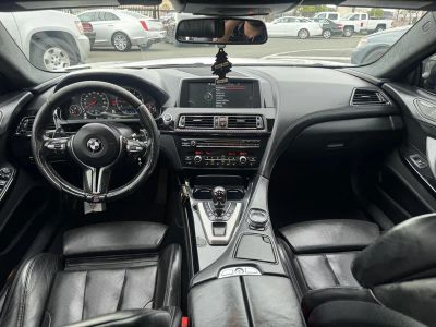 2015 BMW M6 — photo 10 view