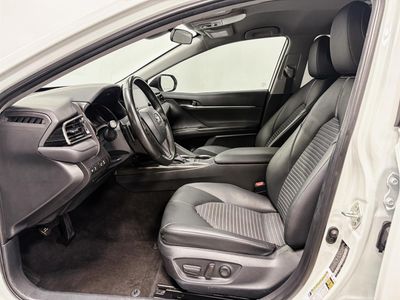2023 Toyota Camry - Photo 4