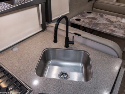 2021 Thor Motor Coach Chateau - Photo 14
