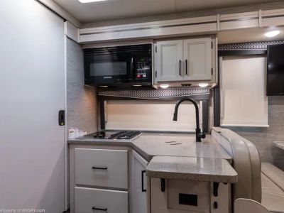 2021 Thor Motor Coach Chateau - Photo 12