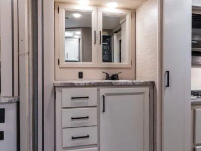 2021 Thor Motor Coach Chateau - Photo 26
