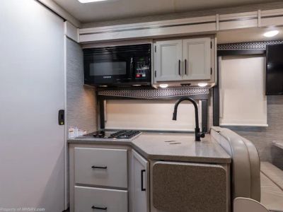 2021 Thor Motor Coach Chateau - Photo 11