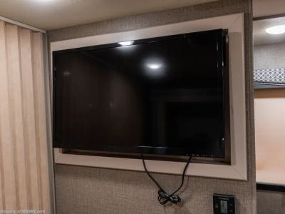 2021 Thor Motor Coach Chateau - Photo 31