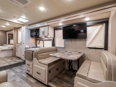 2021 Thor Motor Coach Chateau - Photo 8