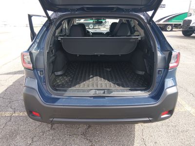 2025 Subaru Outback - Photo 11