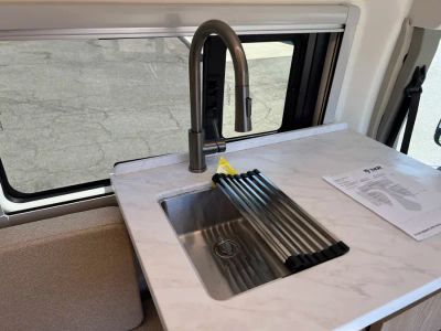2027 Thor Motor Coach TALAVERA — photo 7 view
