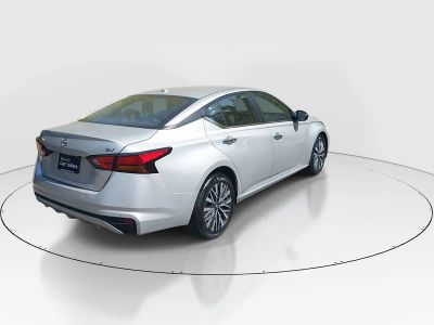 2024 Nissan Altima - Photo 7