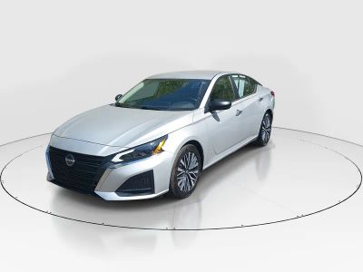 2024 Nissan Altima - Photo 3