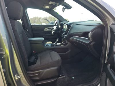 2023 Chevrolet Traverse - Photo 8
