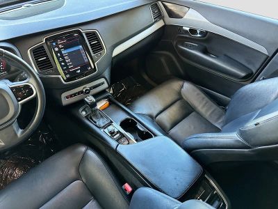2021 Volvo XC90 — photo 22 view