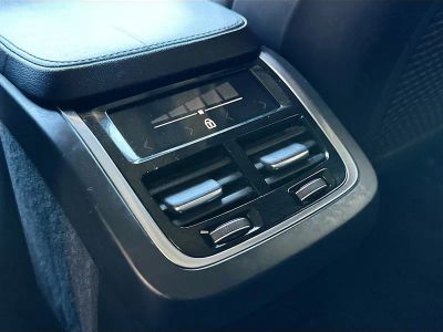 2021 Volvo XC90 — photo 24 view