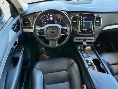 2021 Volvo XC90 — photo 21 view