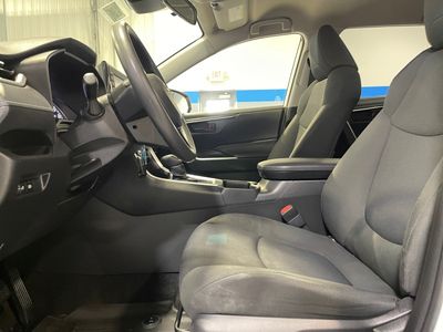 2021 Toyota RAV4 - Photo 9