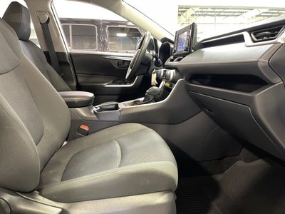 2021 Toyota RAV4 - Photo 15