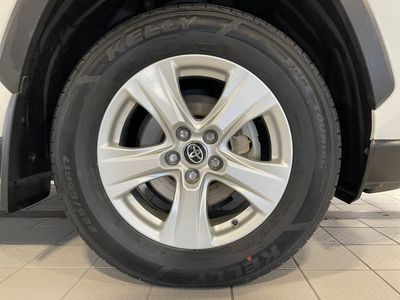 2021 Toyota RAV4 - Photo 16