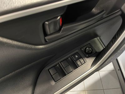 2021 Toyota RAV4 - Photo 20