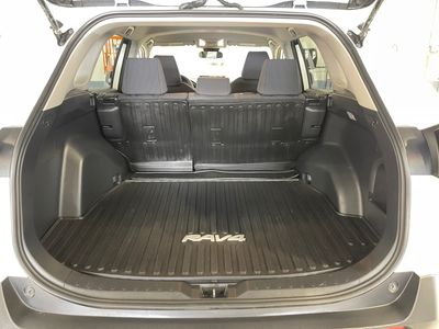 2021 Toyota RAV4 - Photo 17
