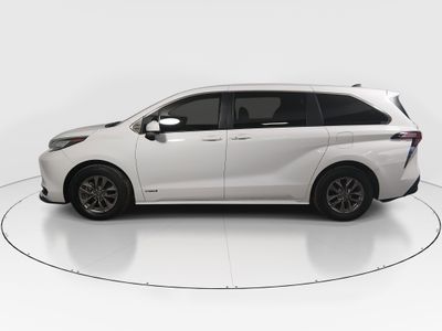 2021 Toyota Sienna - Photo 4