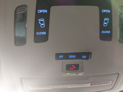 2021 Toyota Sienna - Photo 18