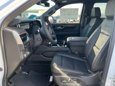 2026 GMC Yukon XL - Photo 7