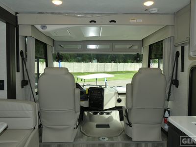 2026 Thor Motor Coach Luminate - Photo 12