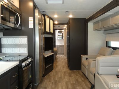 2026 Thor Motor Coach Luminate - Photo 5