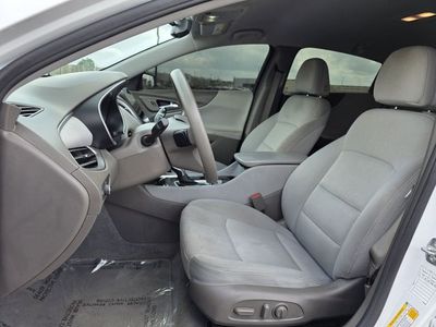 2022 Chevrolet Malibu - Photo 13