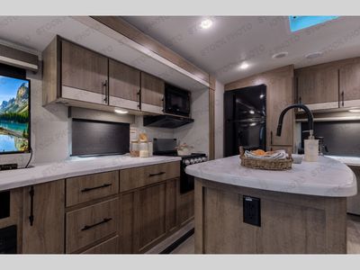 2023 Grand Design Imagine - Photo 5