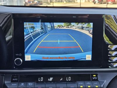 2025 Toyota Camry — photo 12 view