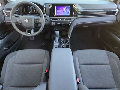 2025 Toyota Camry — photo 18 view