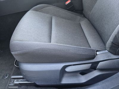 2025 Toyota Camry — photo 16 view