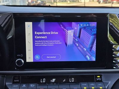 2025 Toyota Camry — photo 11 view