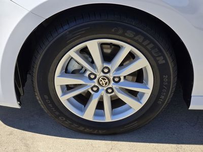 2025 Toyota Camry — photo 7 view