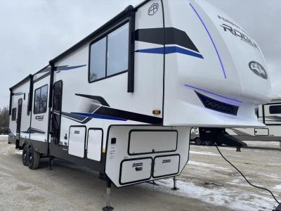 2025 Forest River RV Vengeance Rogue Armored 341GS11 — front three-quarter view