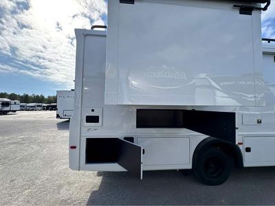2026 Grand Lineage Series F - Photo 8