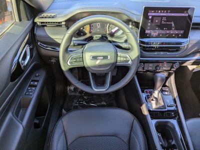2026 Jeep Compass — photo 13 view