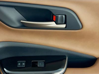 2026 Toyota Crown Signia — photo 28 view