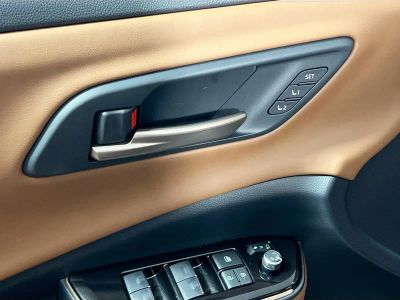 2026 Toyota Crown Signia — photo 14 view
