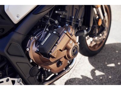 2025 Honda CB650R E-Clutch - Photo 5