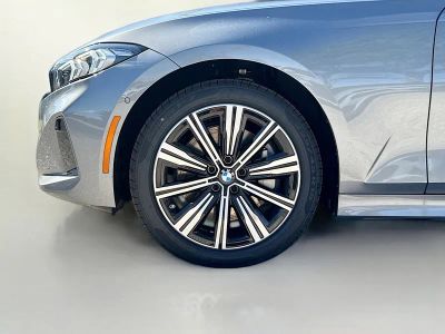 2026 BMW 3 Series — photo 25 view