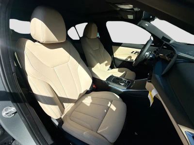 2026 BMW 3 Series — photo 17 view